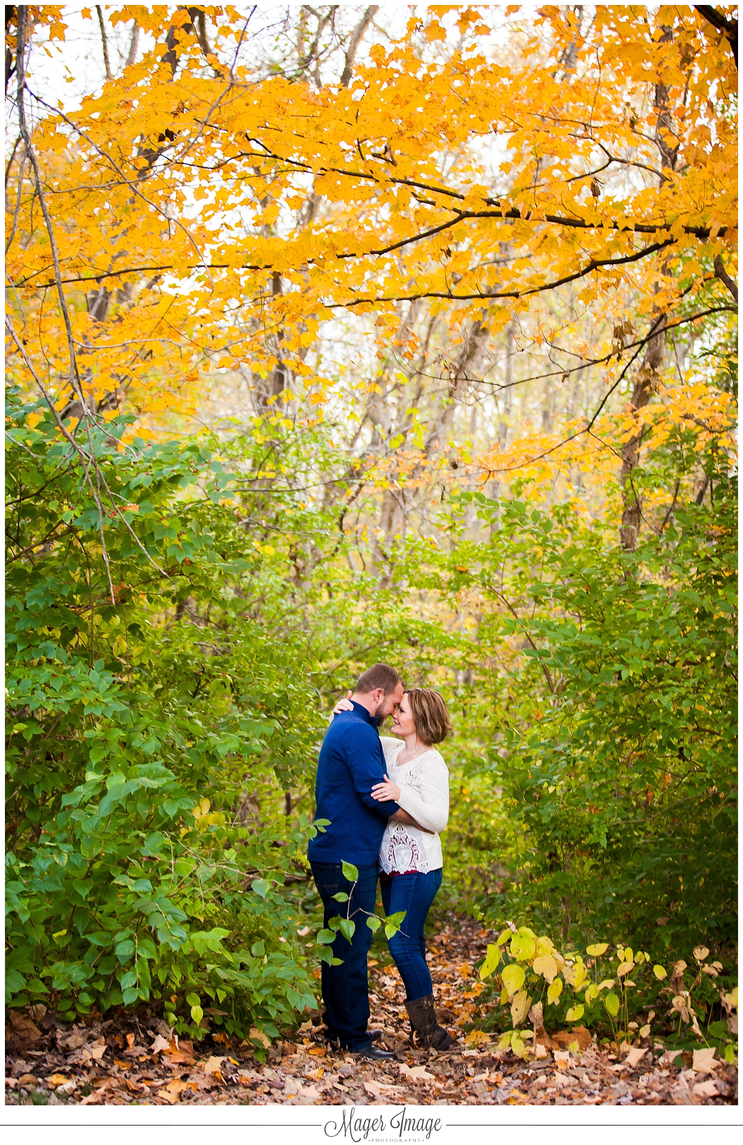 yellow leaves for fall pics ring 