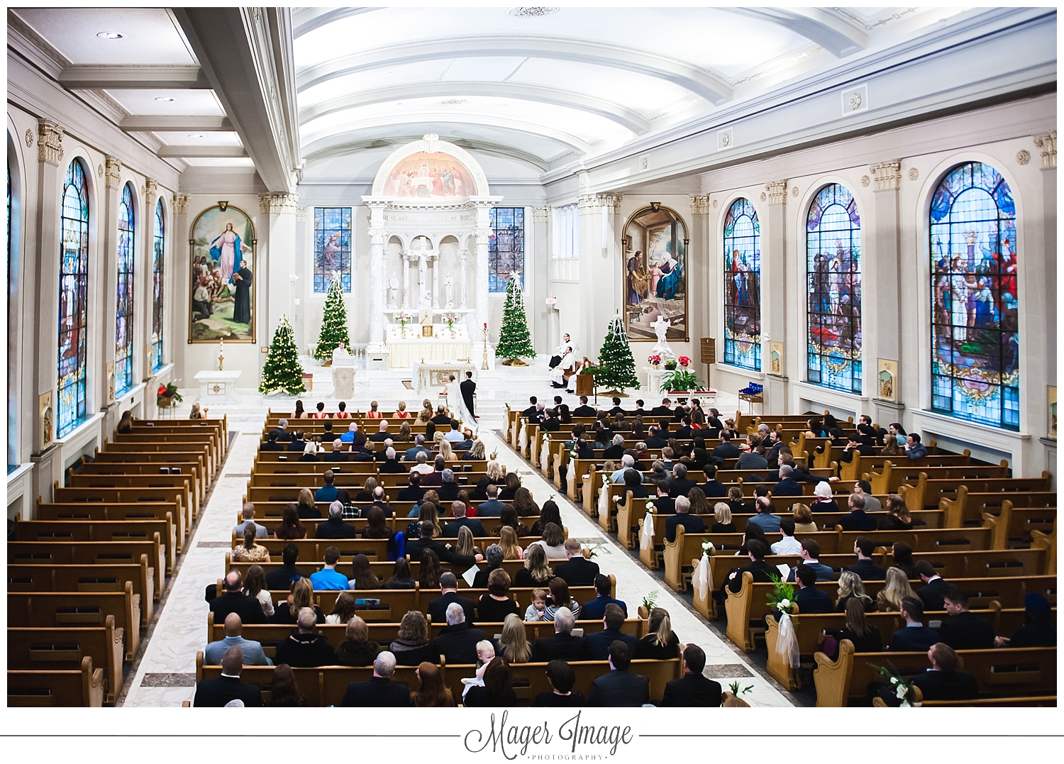 GORGEOUS CHAMPAIGN CHURCH catholic mager image photography