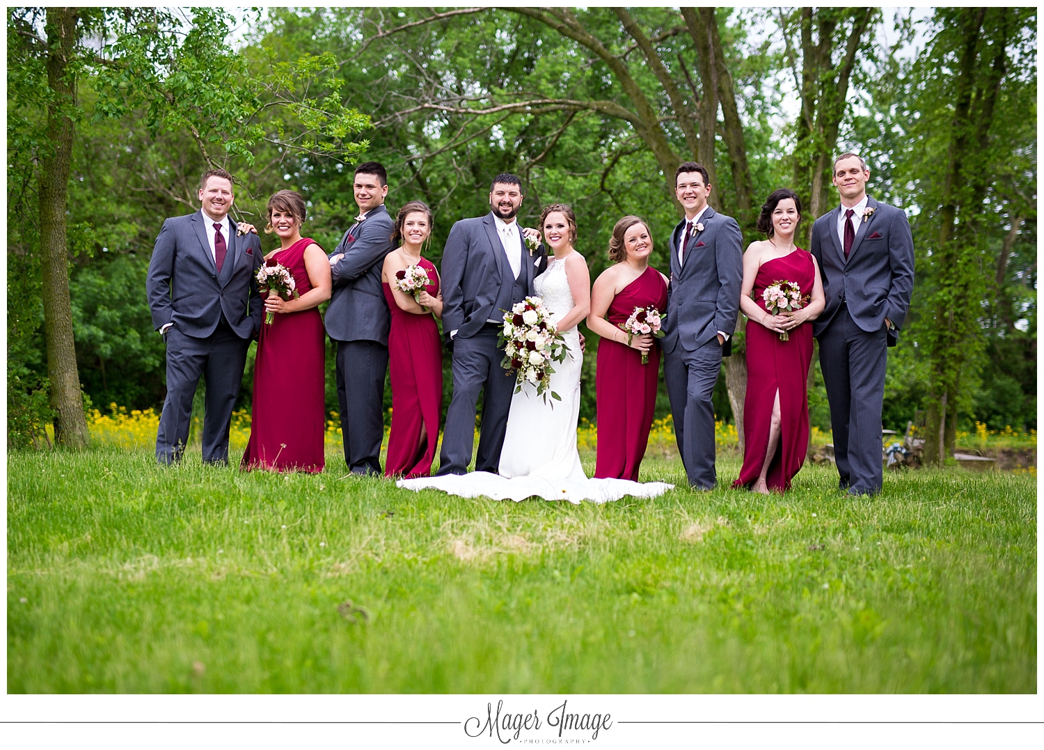 group outside ten 10 people wedding photography bouquets alternating dresses tuxes