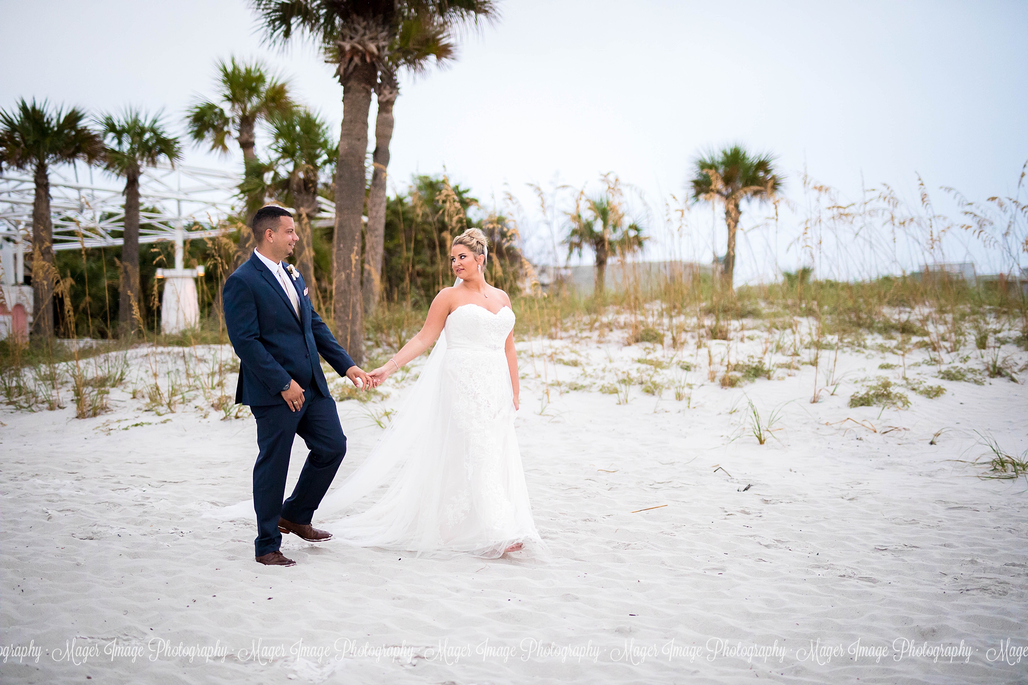 beach photography bride groom travel photographer