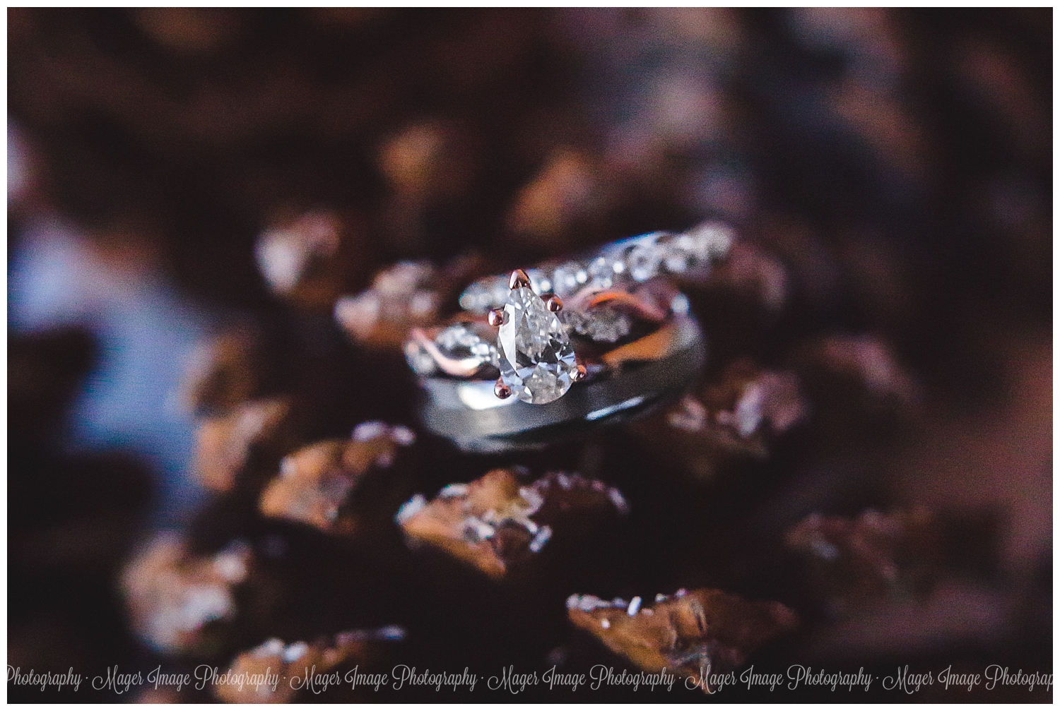 winter pinecone teardrop wedding ring