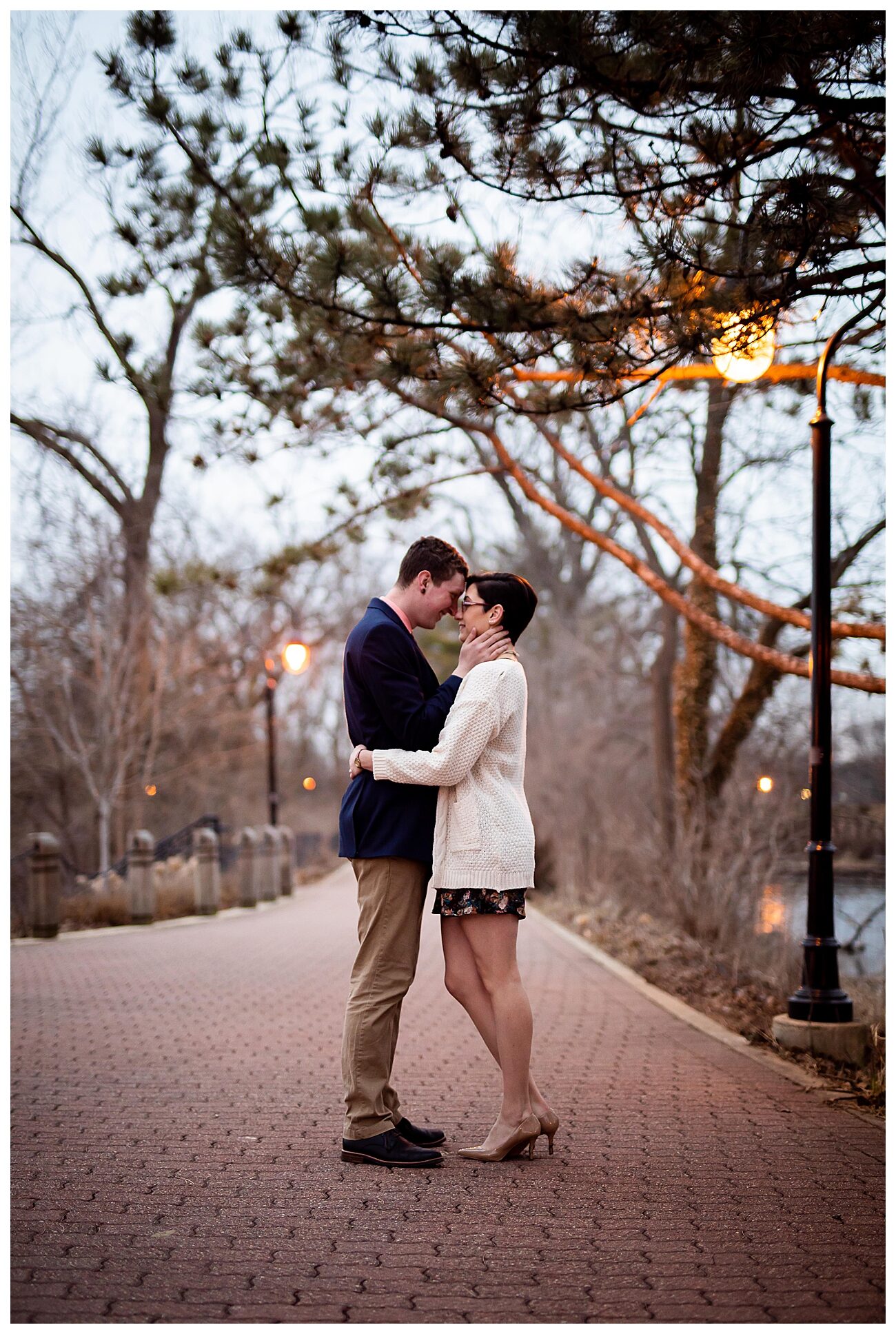 downtown naperville riverwalk engagement session