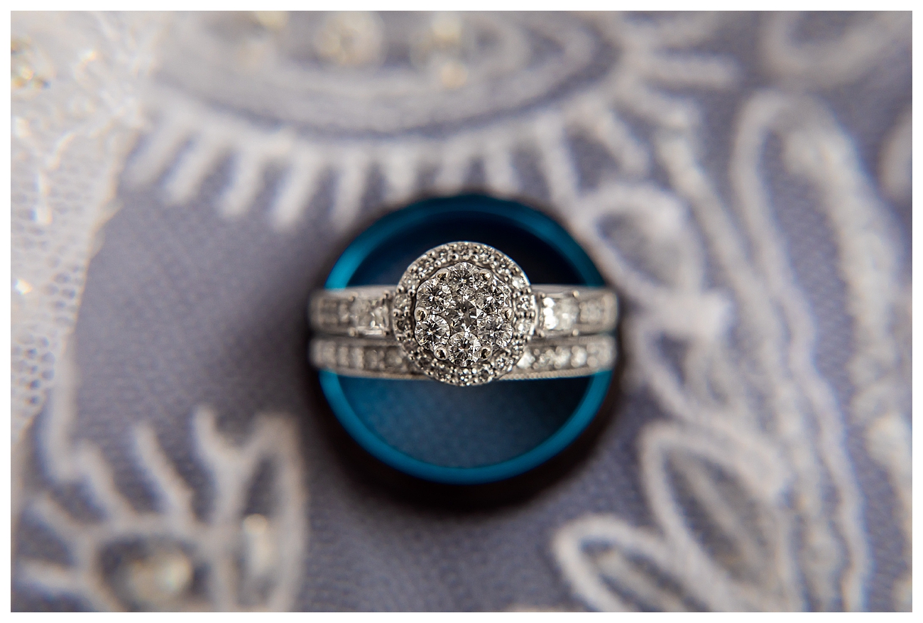 round diamond wedding ring set