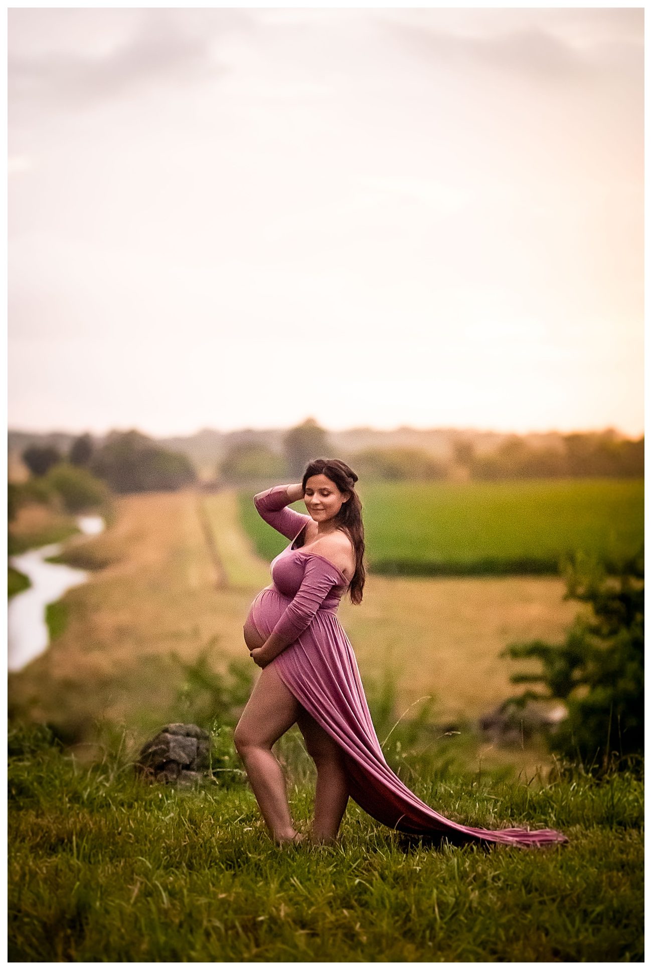 midwest farm sunset maternity session