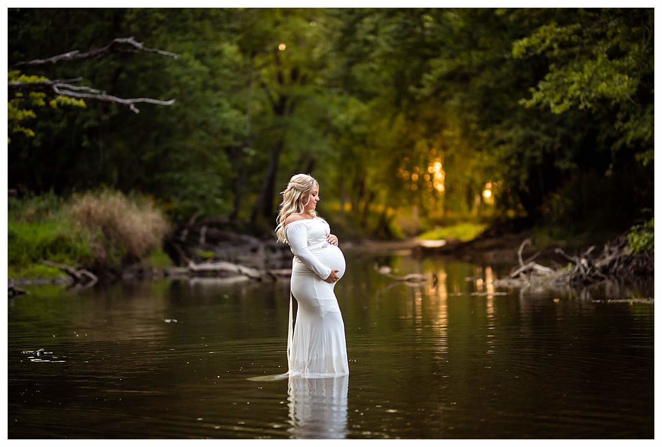 summertime creek water maternity session