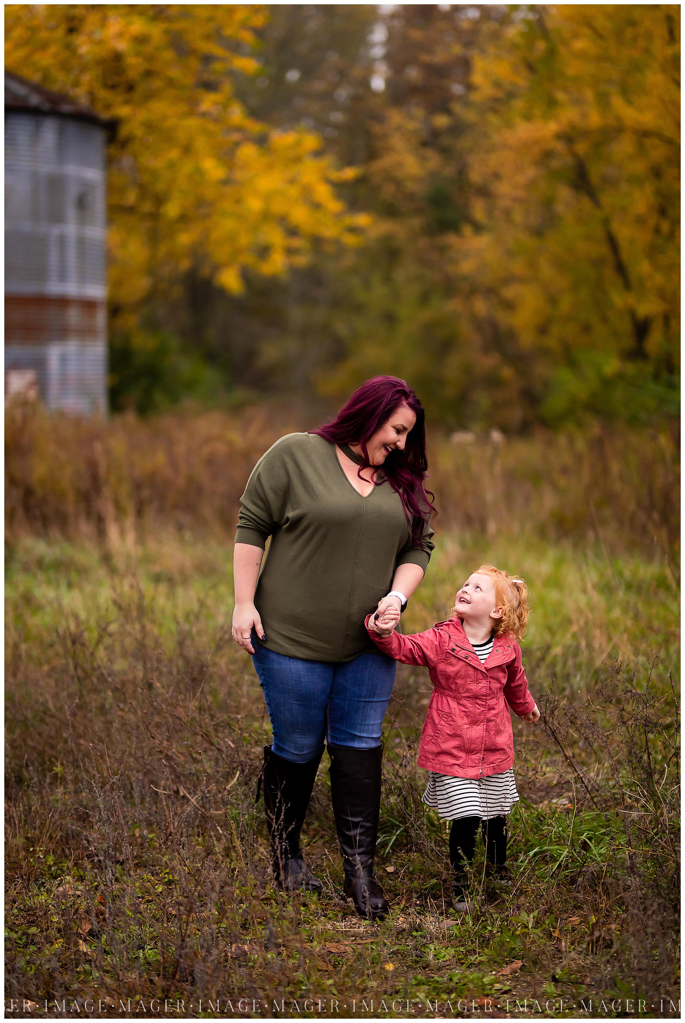 mommy daughter fall mini session