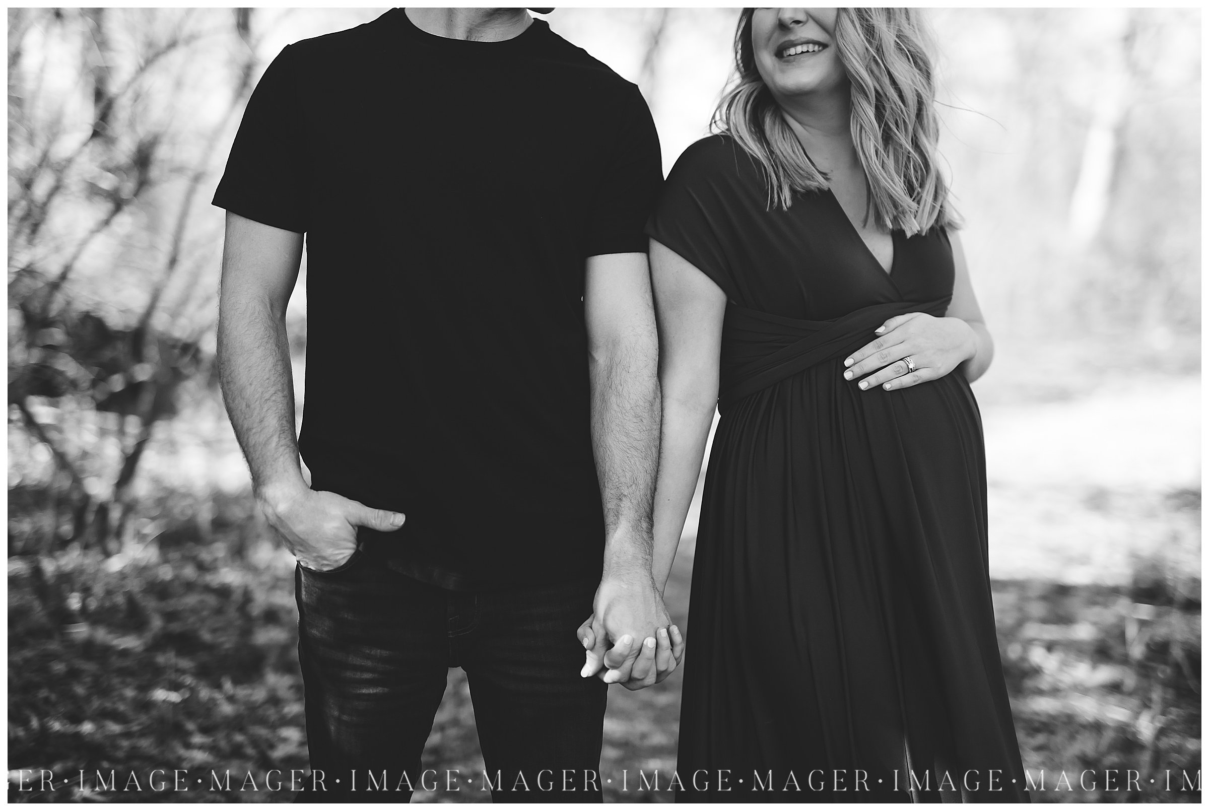 black and white maternity session
