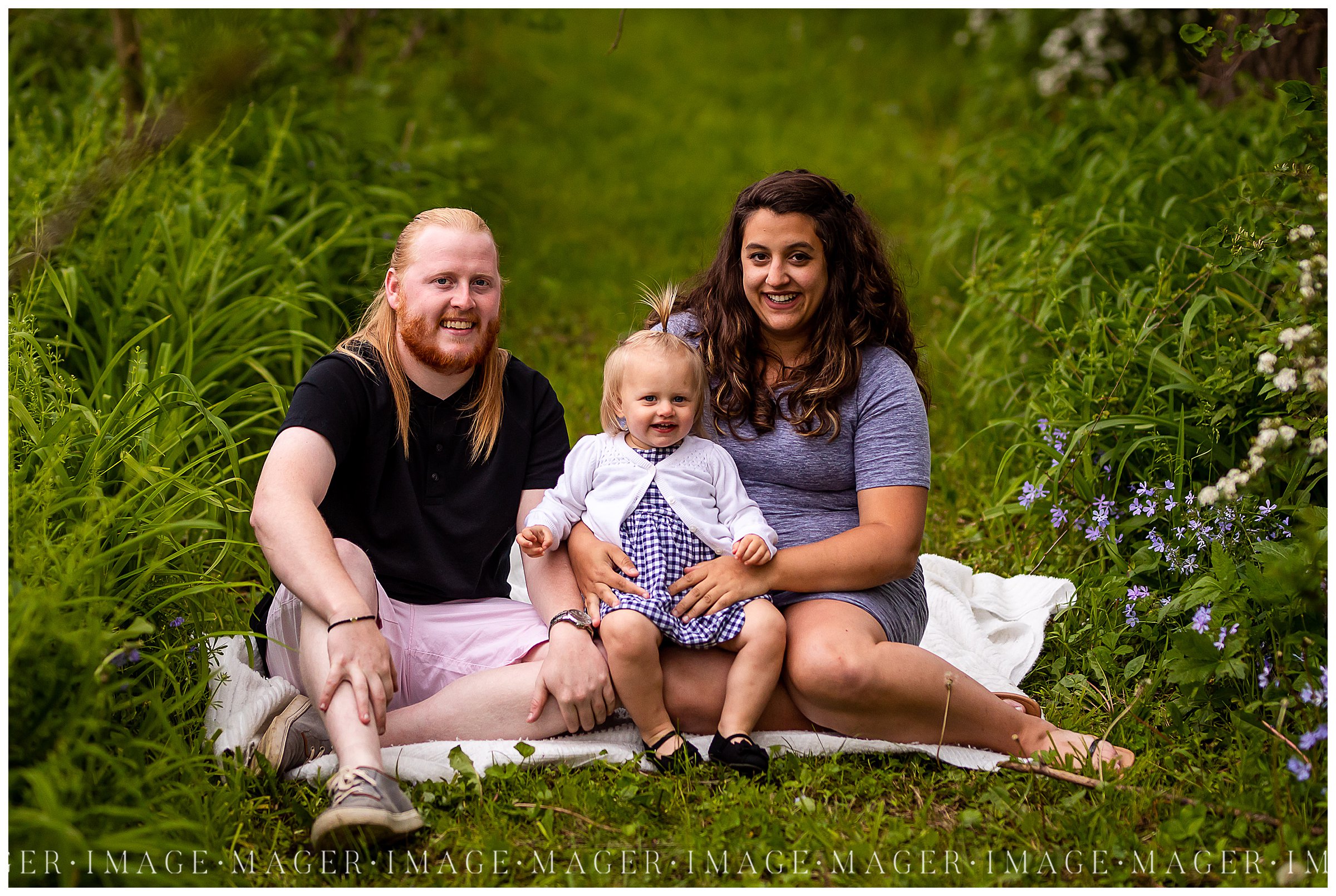 family summer maternity session