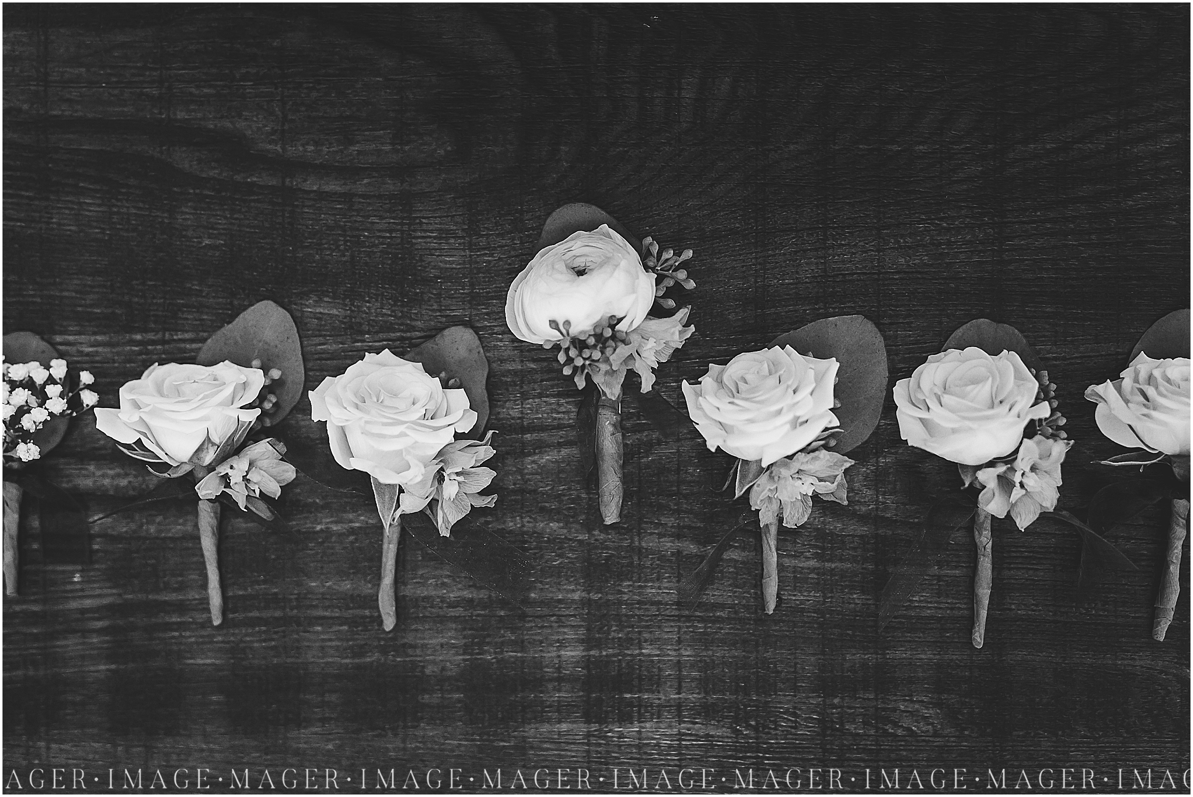 rose boutonniere 