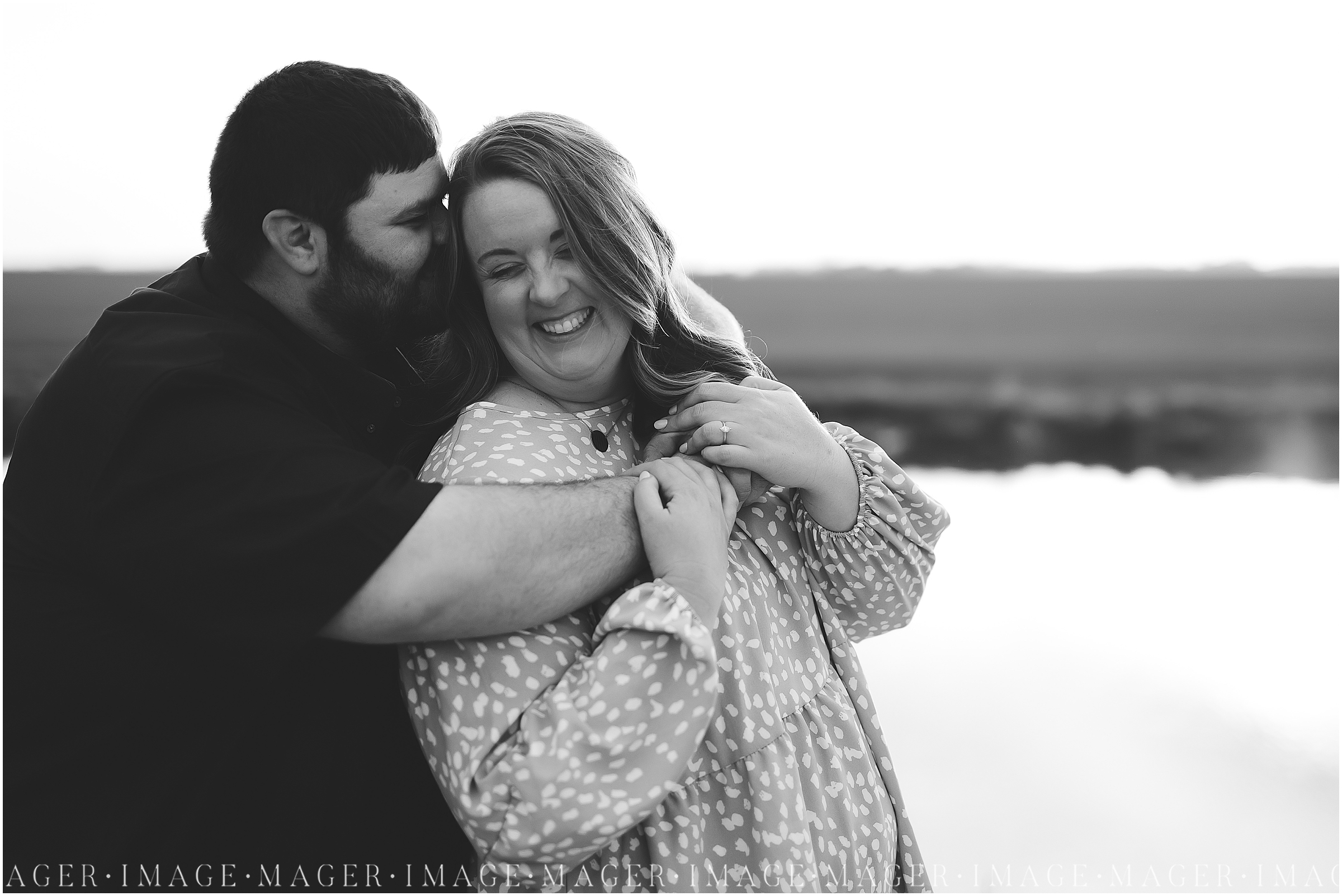 waterfront southern illinois sunset engagement session