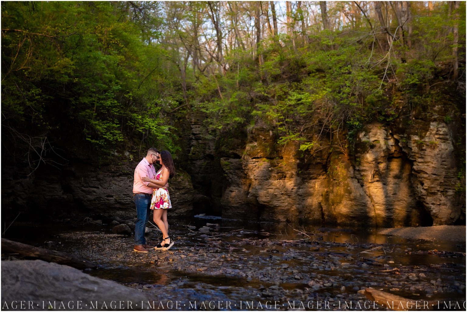 indiancavestrailskankakeeillinoisbradleybourbonnaisriverbridge