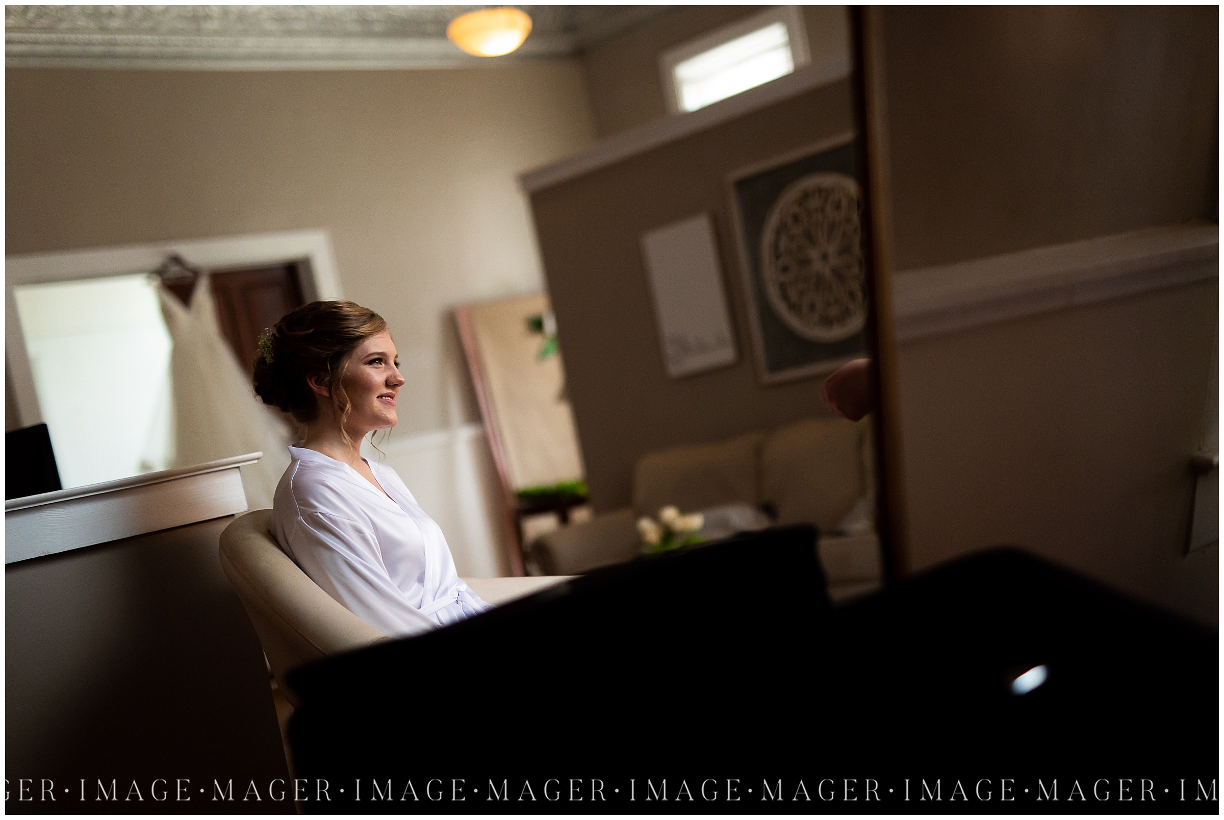 bride getting ready morning of, white bridal robe