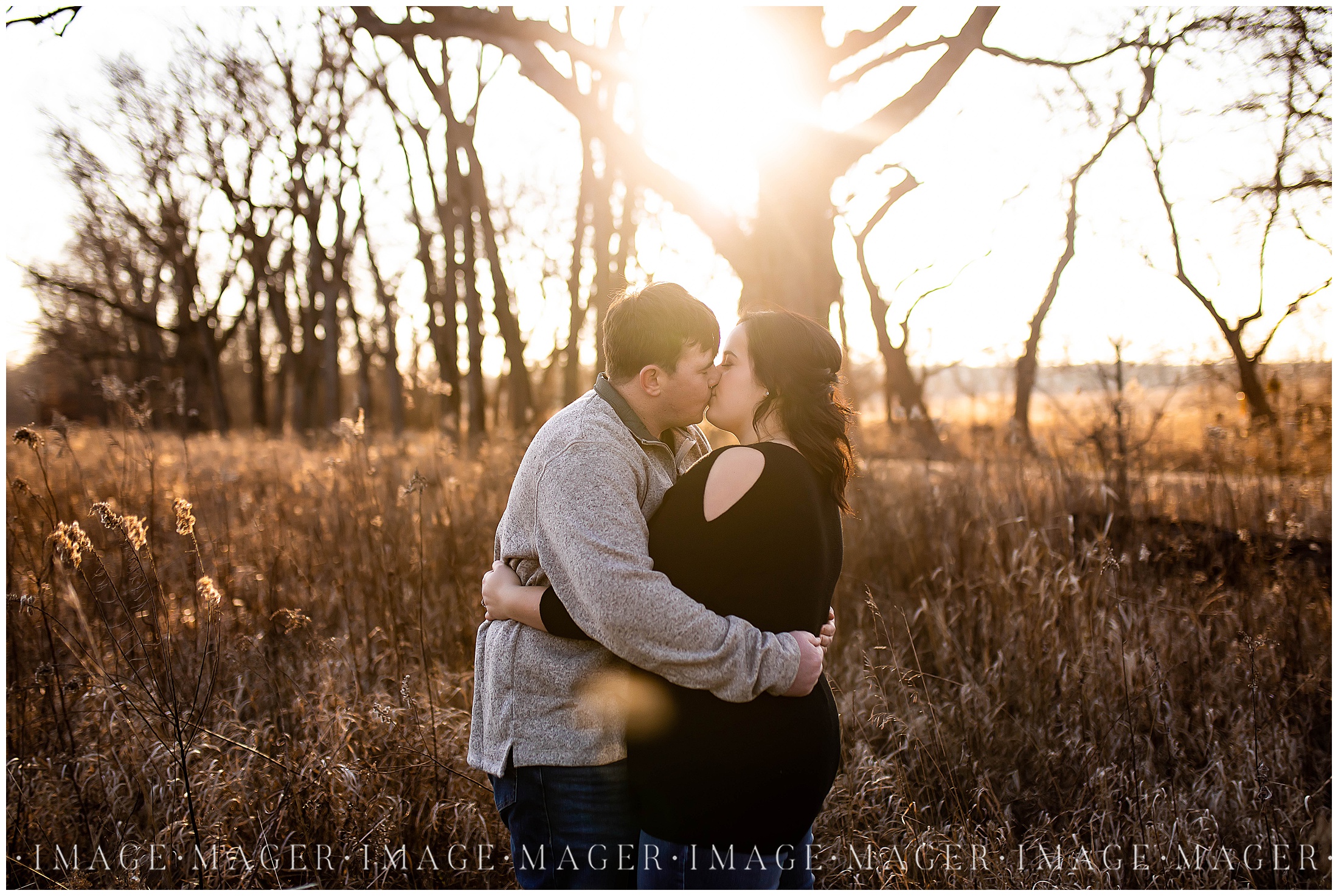 allerton park country field engagement session