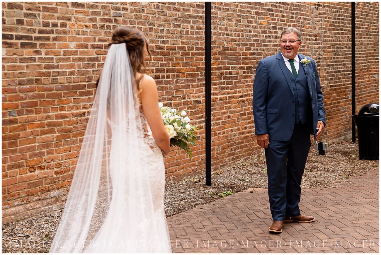 mahomet daddy daughter first look illinois photographer