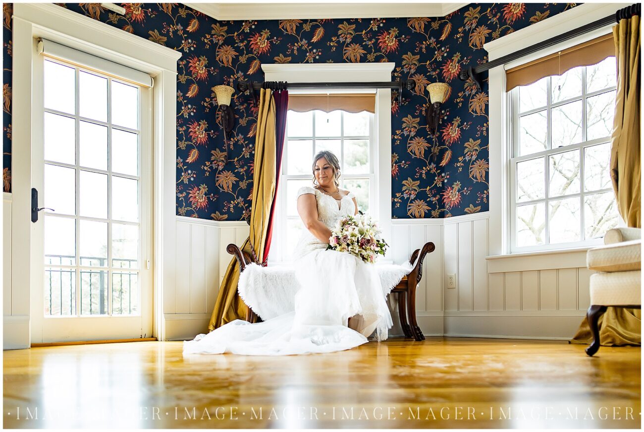 Elegant bridal suite preparation
