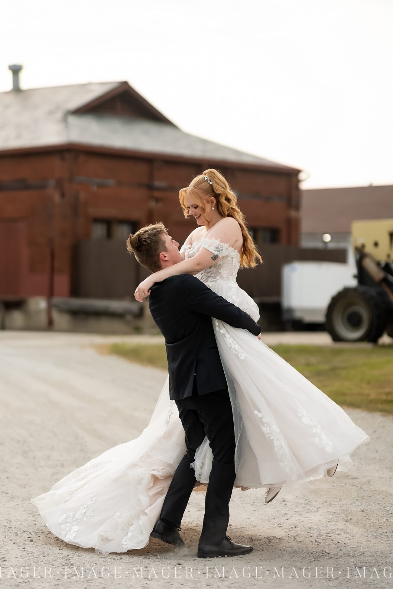 champaign urbana black dog bride and groom